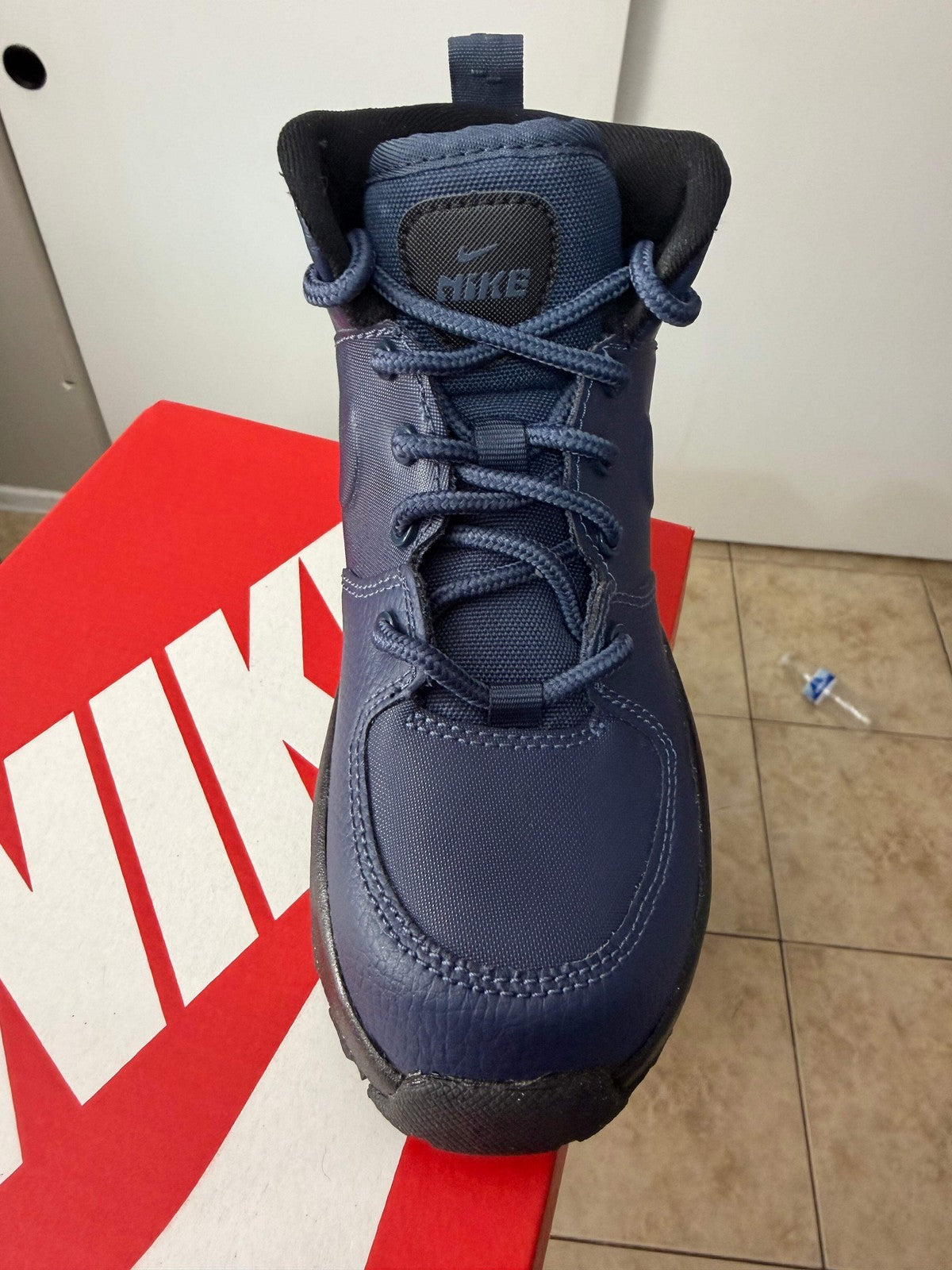 Nike manoa 17