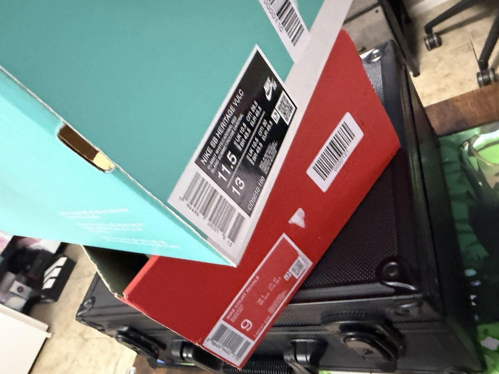 NIKE SB NEW size