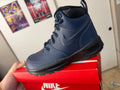 Nike manoa 17