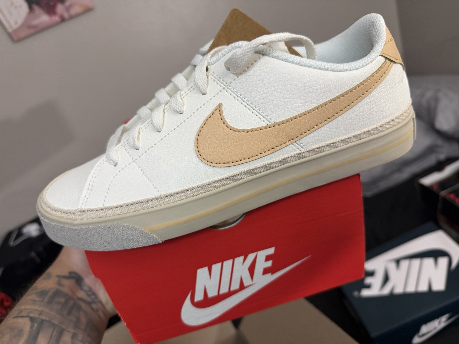 Nike Men's White/Tan Low Top Lace Up Athletic Sneaker DH3161-112