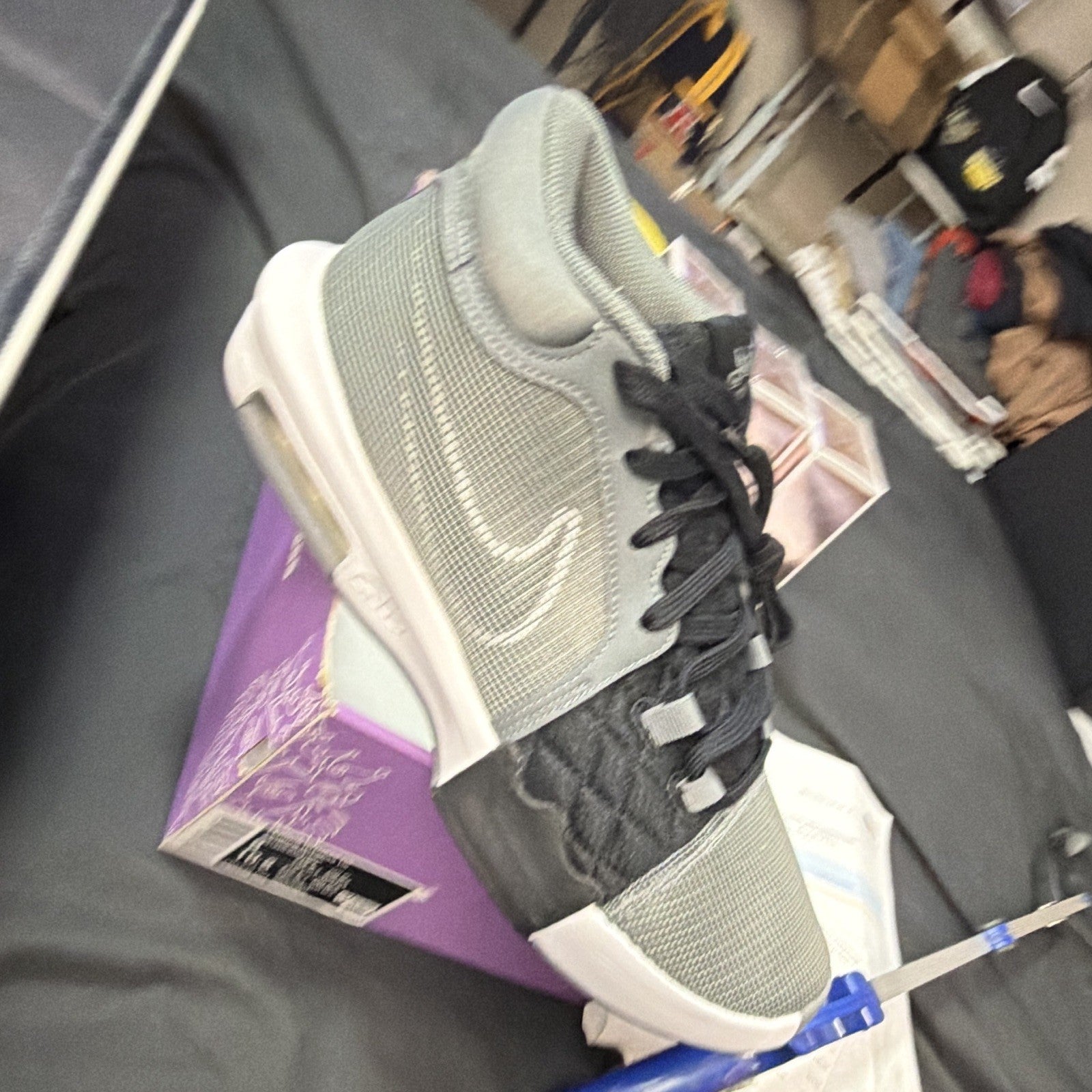 Nike LeBron Witness 8 Men's Low Top Lace Up Sneakers Cool Grey/Black/White