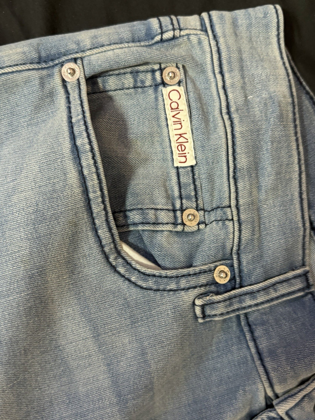Calvin Klein Jeans Men's Straight Fit Blue Denim Jeans Solid 5-Pocket Logo