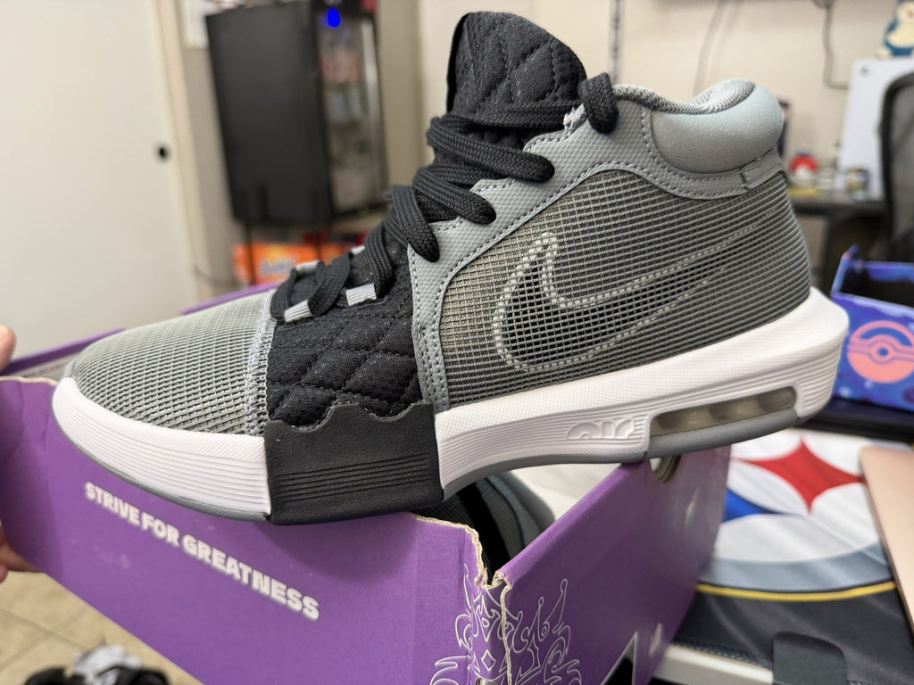 Nike LeBron Witness 8 Mid Top Lace Up Men's Basketball Sneakers Mesh FB2239-004