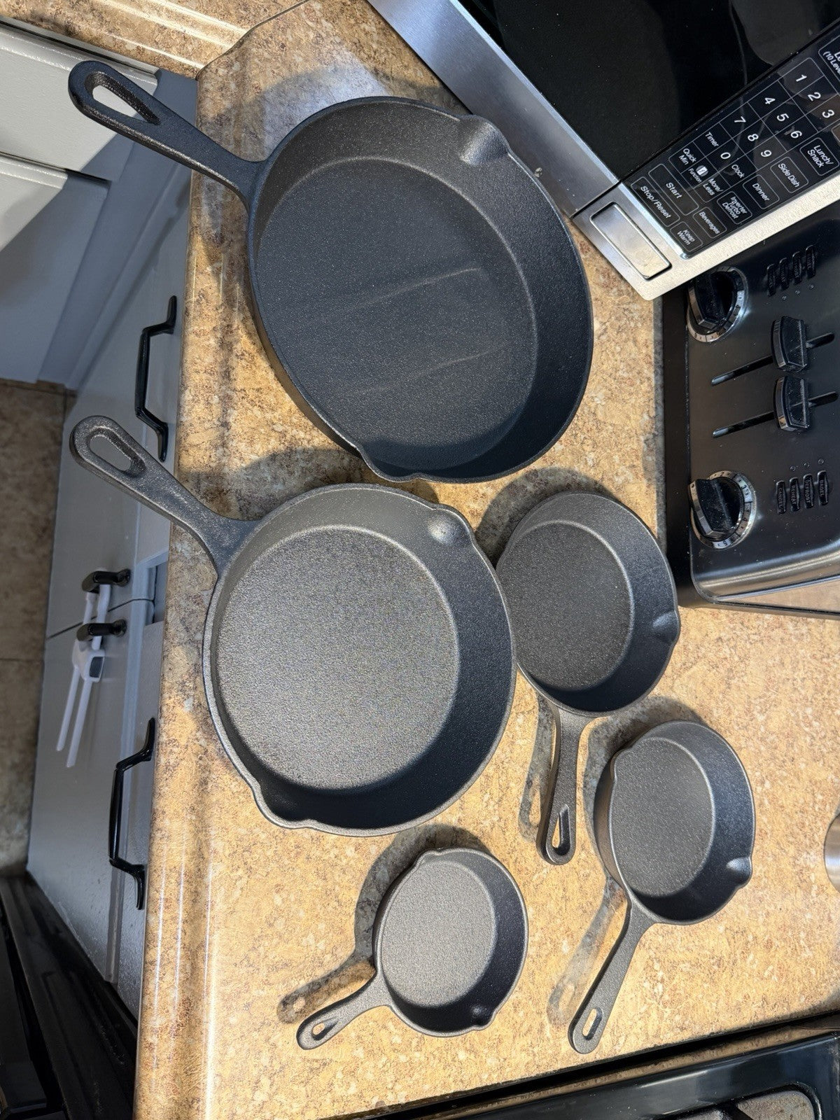 Brodark Cast Iron Non-Stick Frying Pan Set 5-Piece Round Black, Gas/Electric