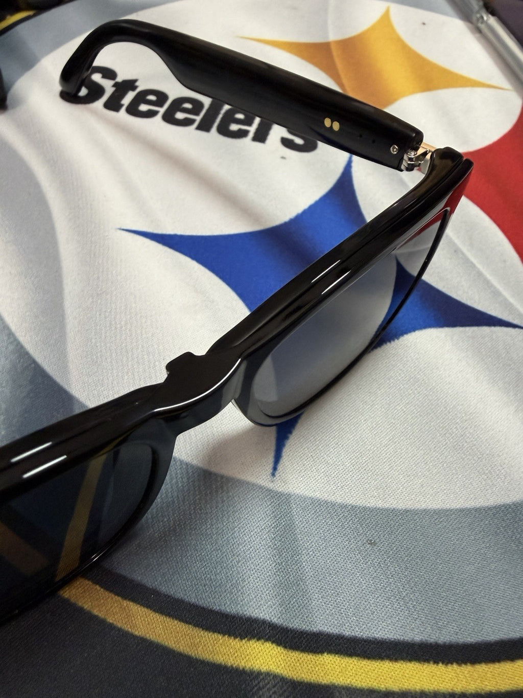 Men's Square Sunglasses Lightweight Black Plastic Frame Gray Tinted Lenses