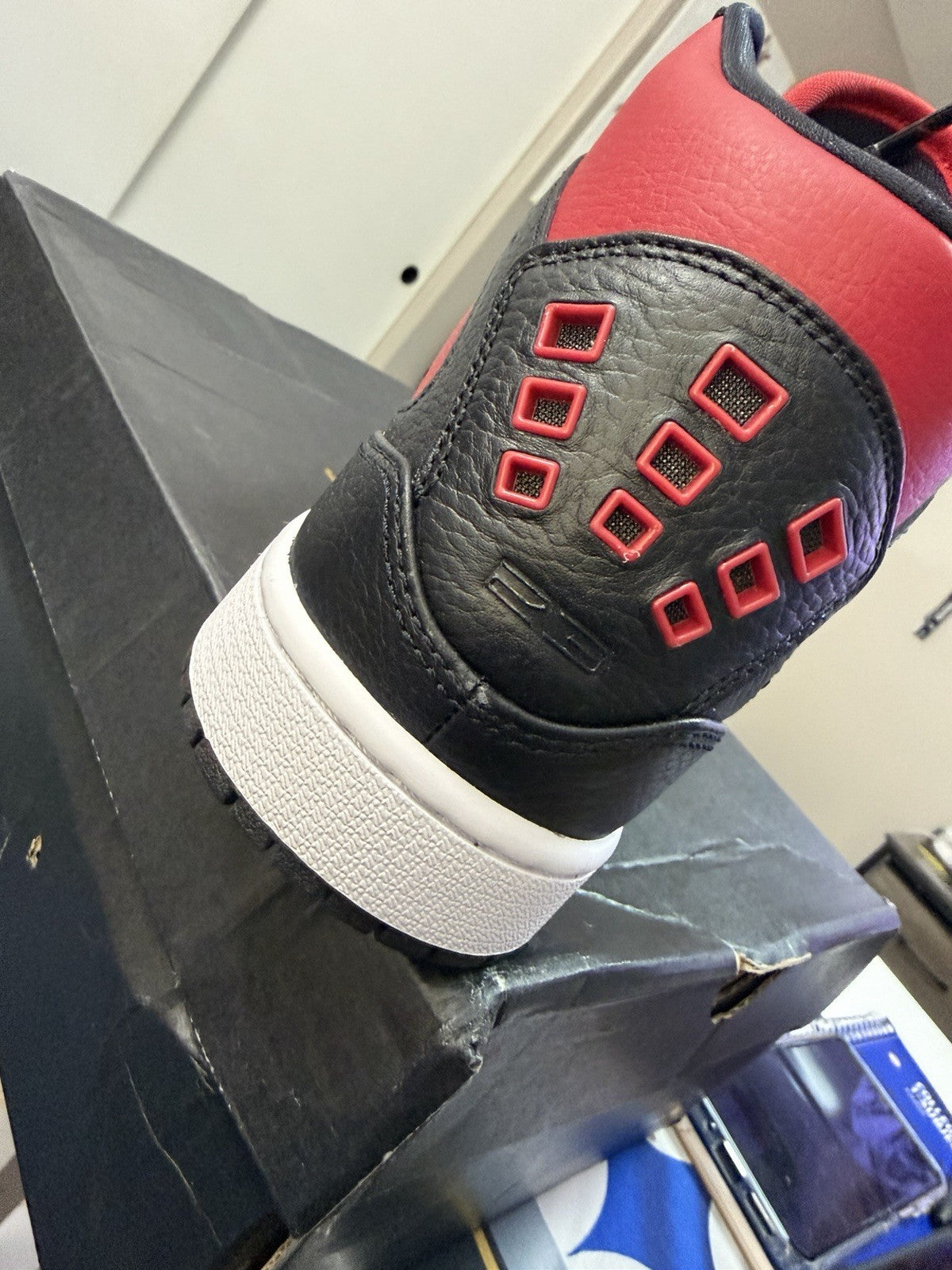 Jordan Air Jordan 1 Flight Bred Mid Top